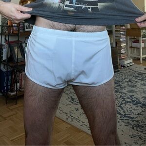 Men’s activewear running shorts